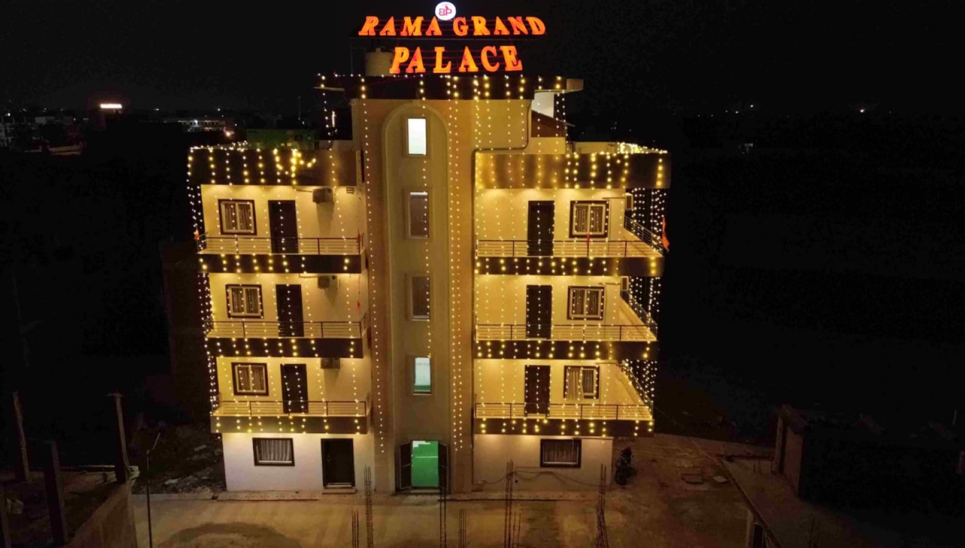 Hotel Rama Grand Palace